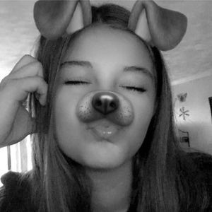 Meet your Posher, Cassandra